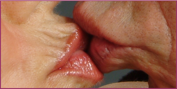 Four lips kissing